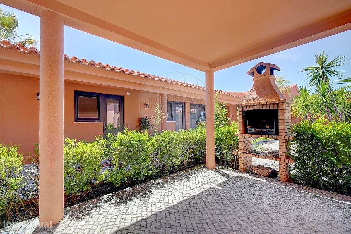 Moradia T6 para venda-36