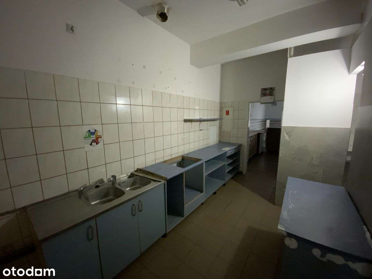 Atrakcyjny lokal użytkowy blisko morza!-11