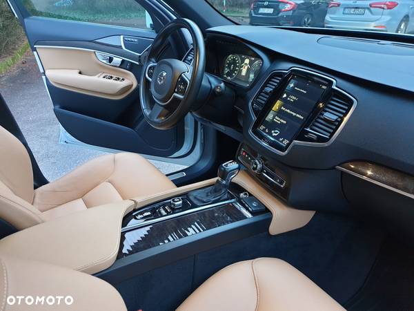 Volvo XC 90 T6 AWD Momentum 7os - 17