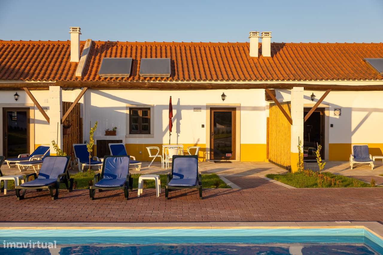 Moradia T-1  Casas do Sopé da Serra, piscina e estacionamento-29