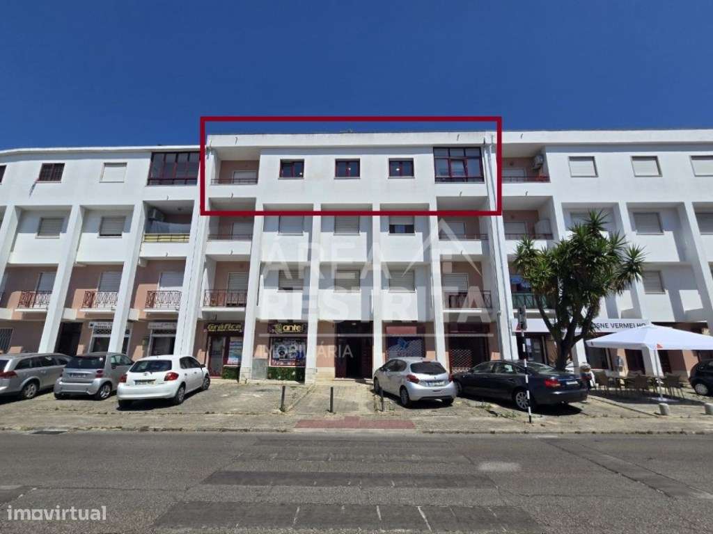 Apartamento T4, totalmente remodelado, na Cruz de Pau-30