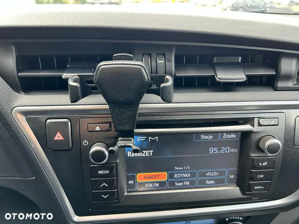 Toyota Auris 1.6 Valvematic Edition - 4