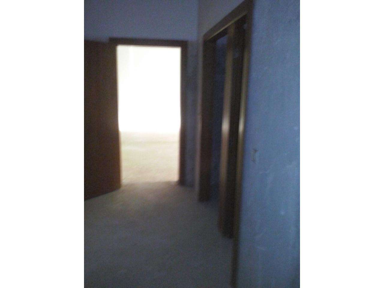 Loja nova com Alvará restauração/Centro da Maia - Grande imagem: 2/13