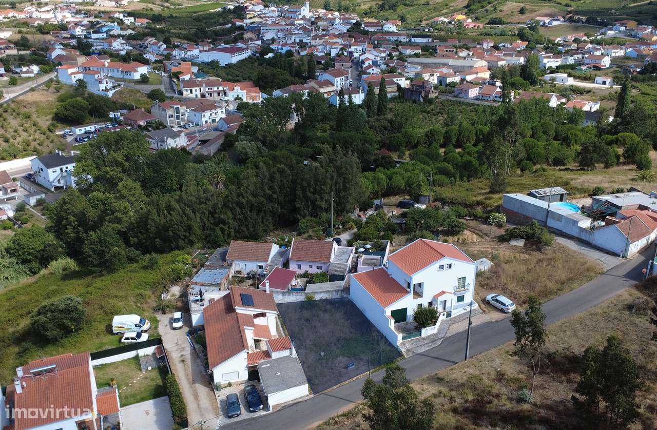 Terreno Urbano com Vista Desafogada - Vilar-7