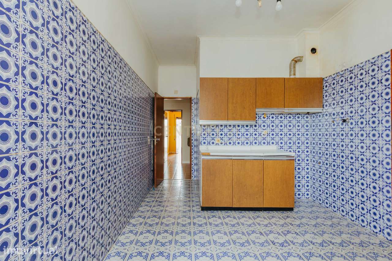 Apartamento T2 Queijas-5