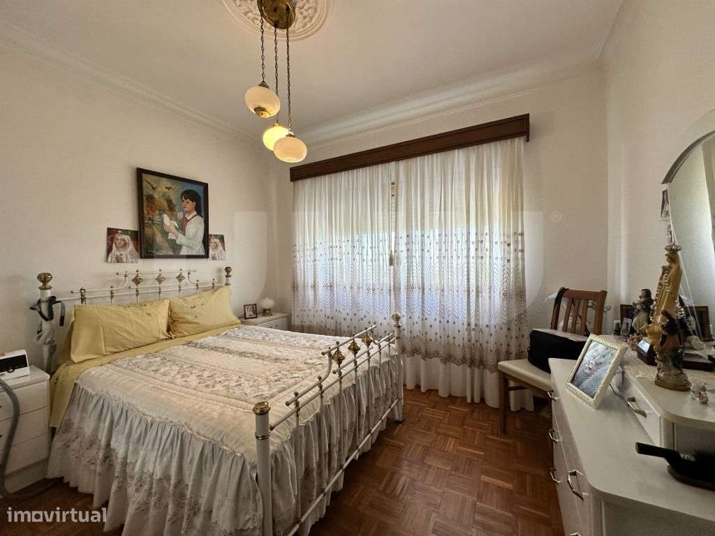 Moradia T3 com logradouro e anexo - Bairro do Espertim, Covilhã-24