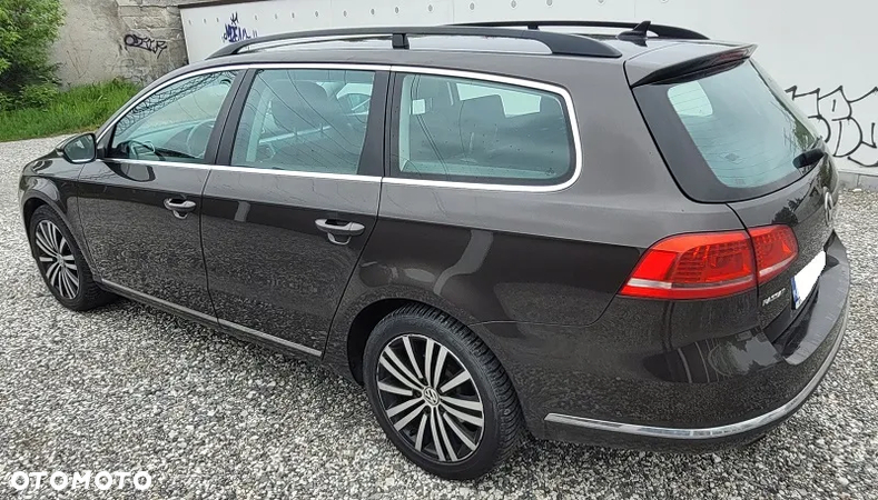 Volkswagen Passat 2.0 TDI Comfortline DSG - 4