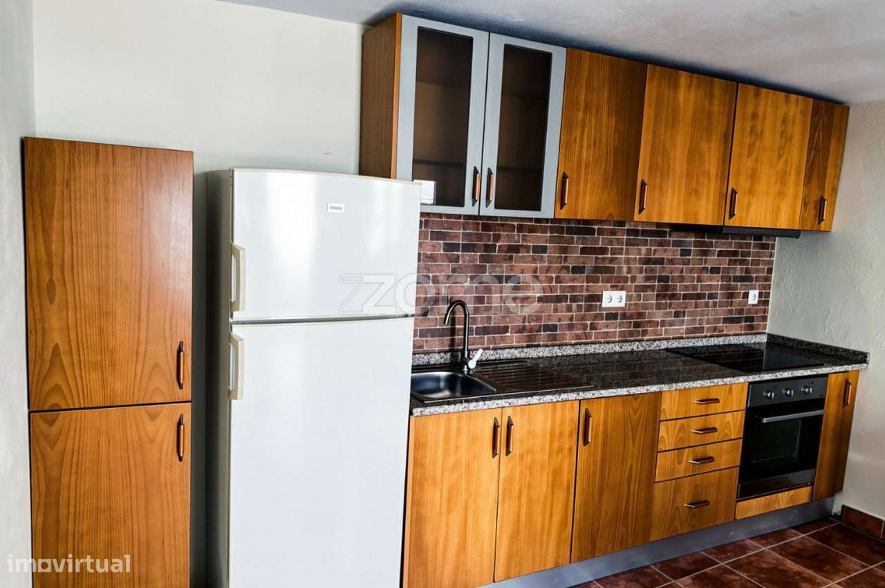 MORADIA T2 TOTALMENTE RENOVADA-3