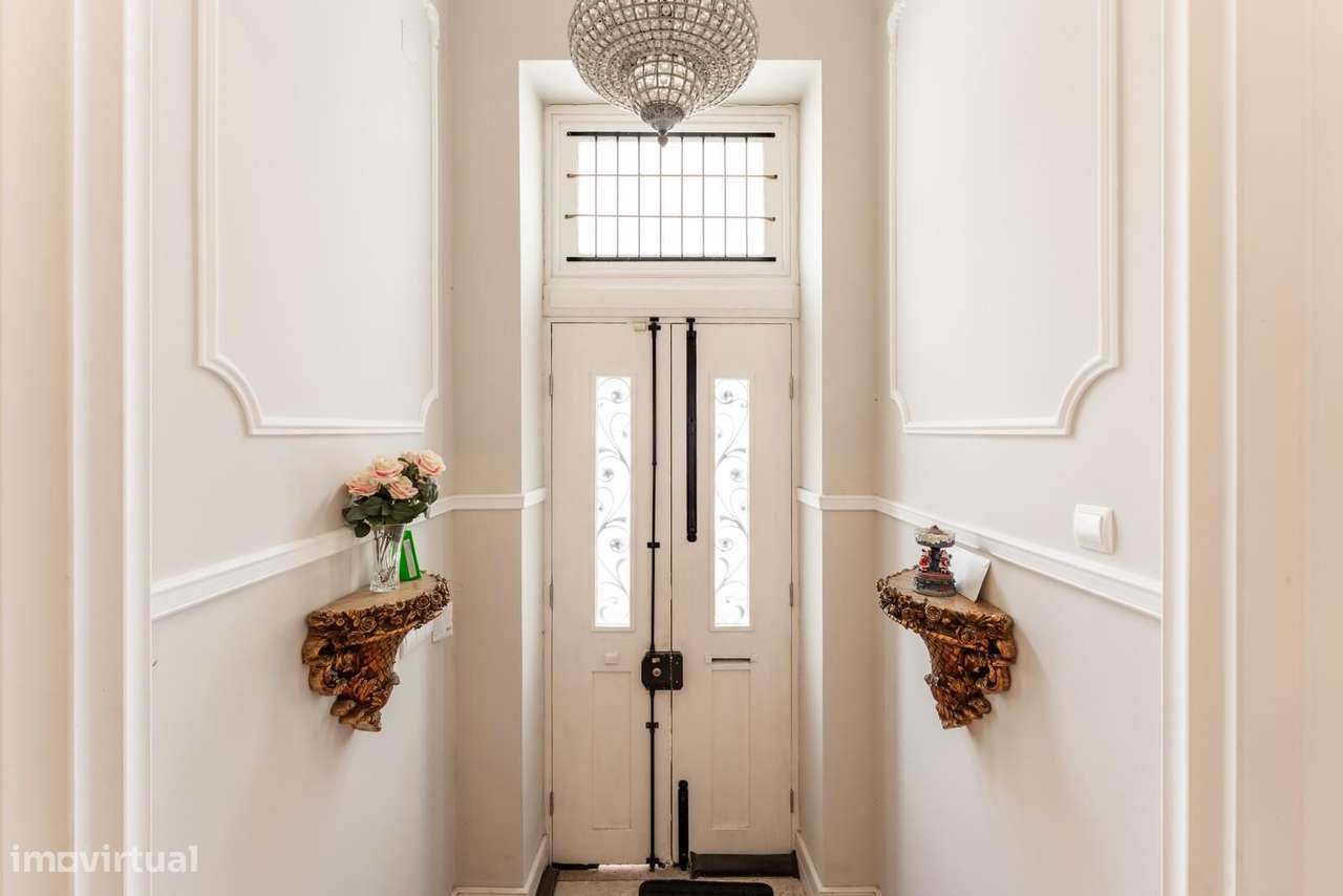 Moradia T4 + 1 com piscina, Pena, Lisboa-1