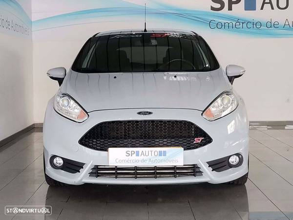 Ford Fiesta - 3