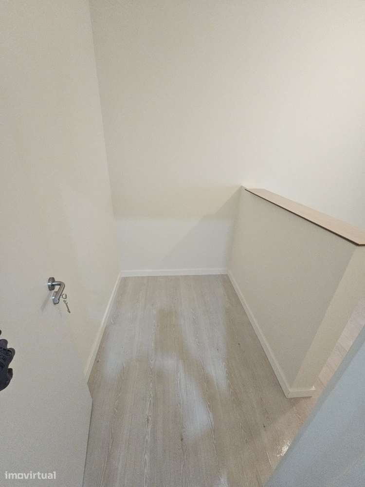 APARTAMENTO A ESTREAR NA PENHA DE FRANÇA-5