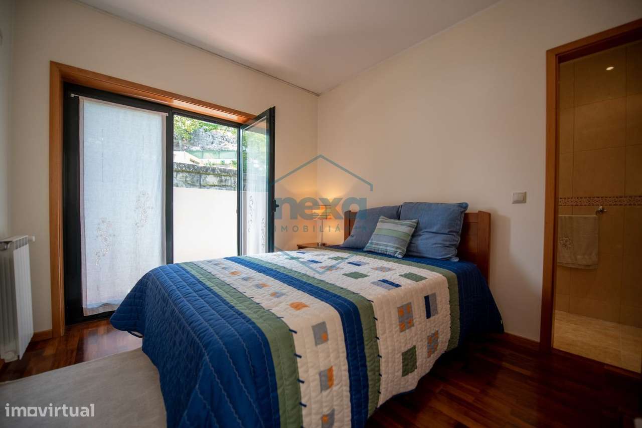 Moradia inserida em Quinta-36