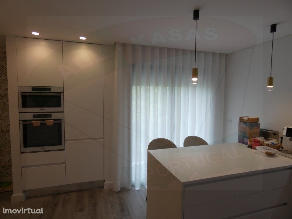 Apartamento T2 Duplex, Gradil, Mafra