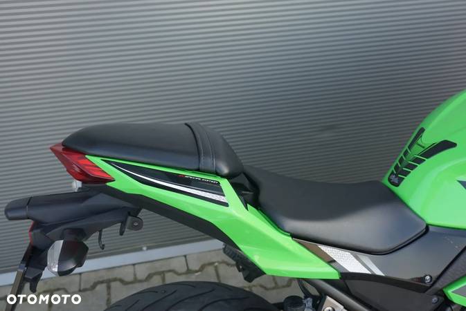 Kawasaki Ninja - 6