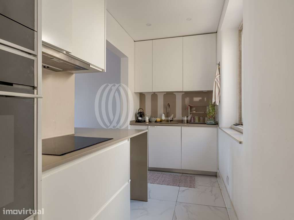 Apartamento T4, renovado e equipado, na Graça, Lisboa - Grande imagem: 5/27