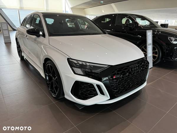 Audi RS3 TFSI Quattro S tronic - 2