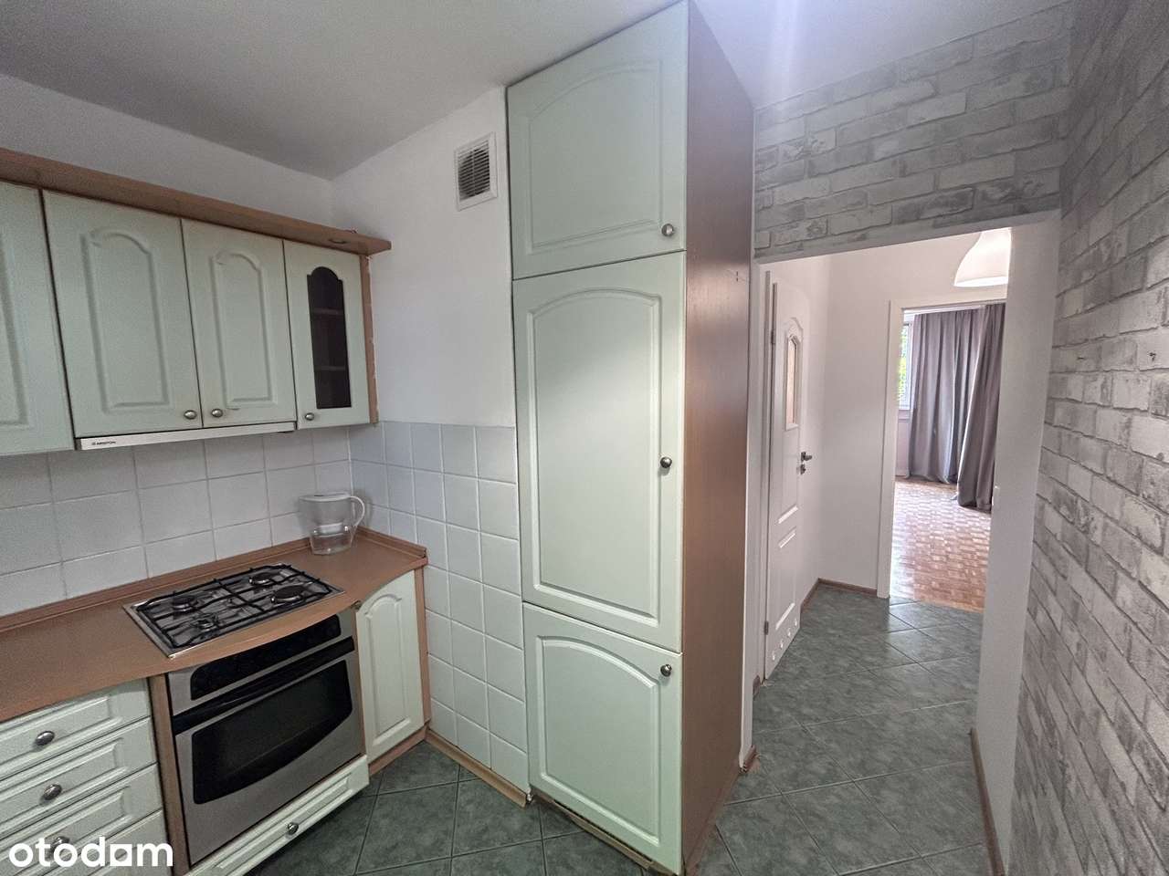Dwustronne, osobna kuchnia, duża komórka, dobra komunikacja-5