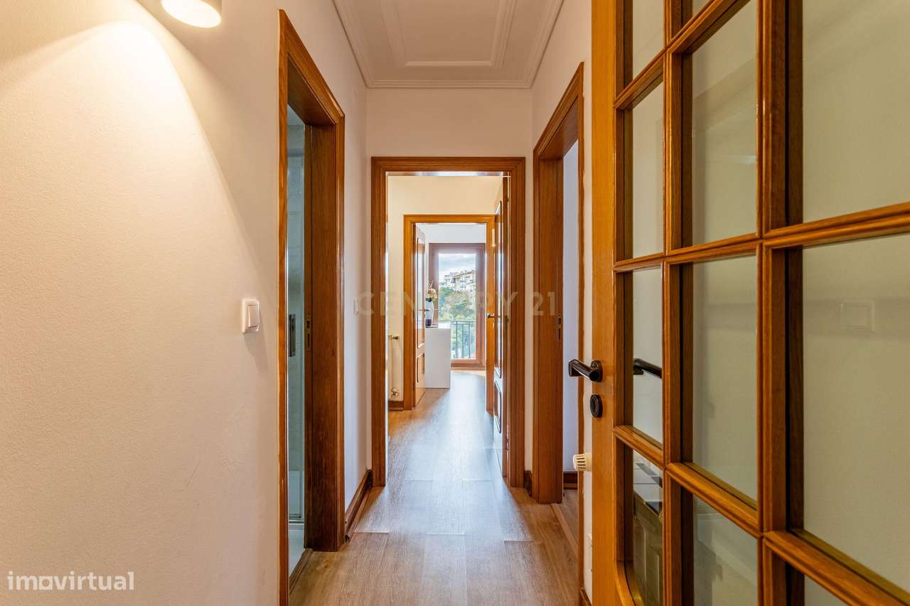 Apartamento T2 na Urbanização Real Forte-12