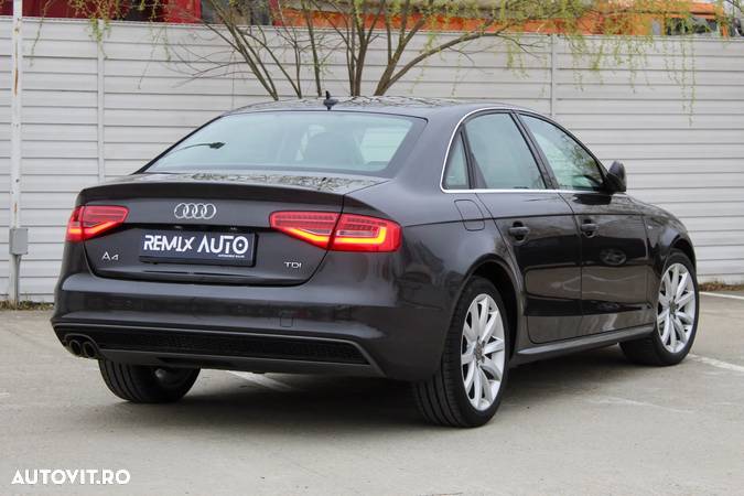 Audi A4 2.0 TDI DPF multitronic S line Sportpaket - 5