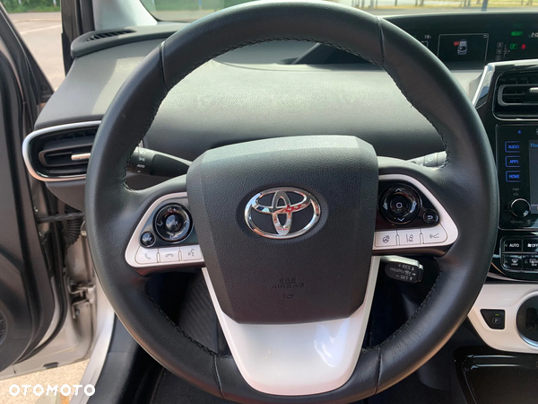 Toyota Prius Hybrid - 15