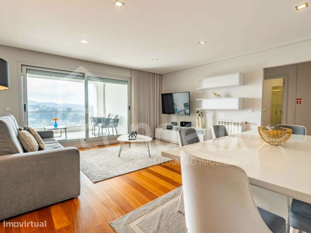 Apartamento T3 com vista rio, para venda no Freixo, Gondomar-5