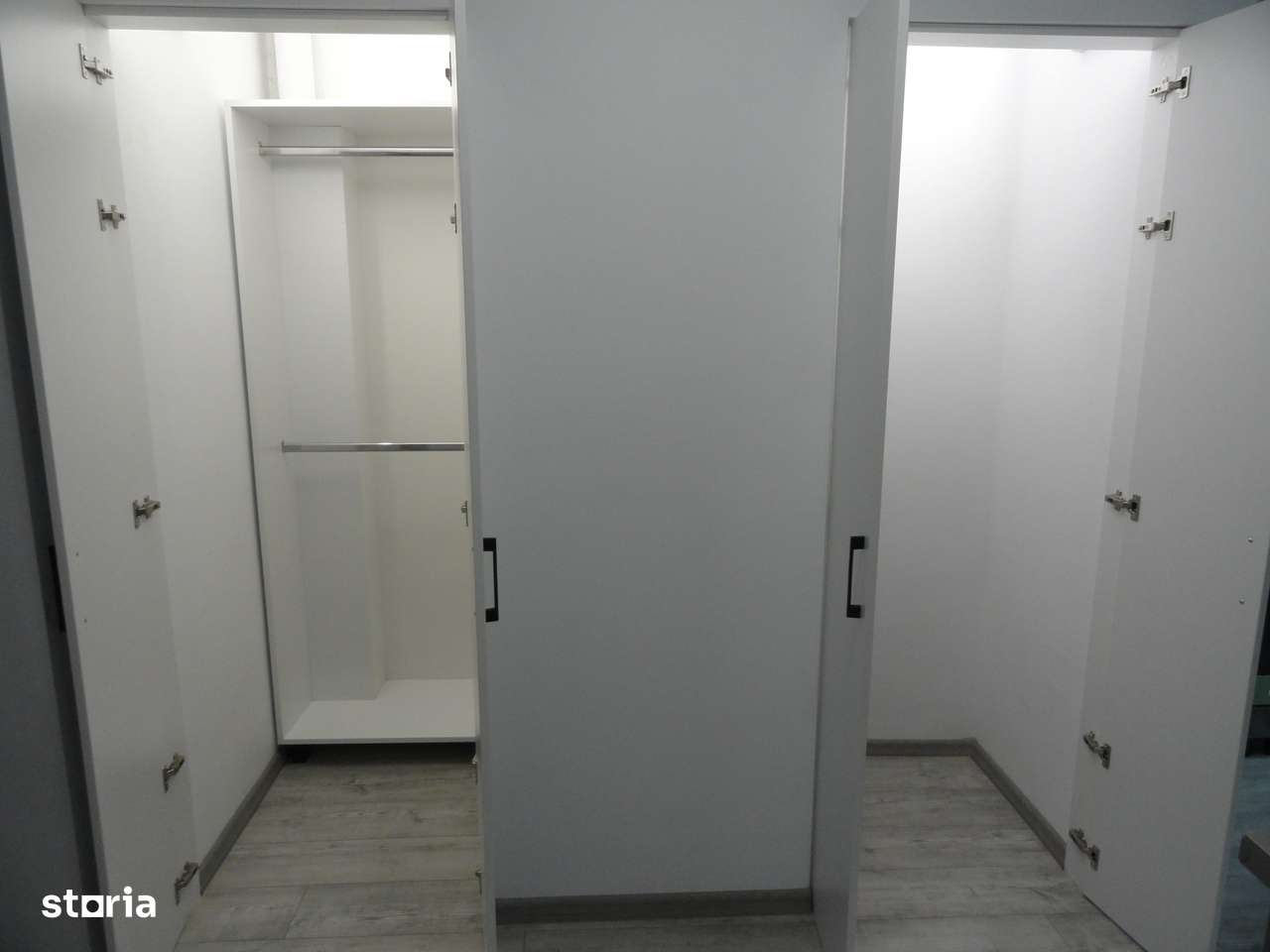 Apartament de lux  2 camere, 2 balcoane, etaj 2 , Micalaca 300 - Imagine principală: 3/20