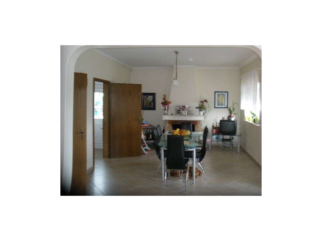 Moradia T3+2 individual, térrea com anexo T2 e piscina na zona de C...-3