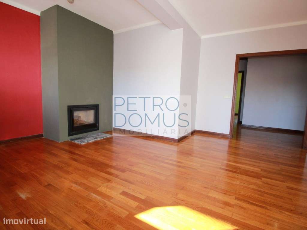 APARTAMENTO T3 | GARAGEM | VISTA CIDADE-14