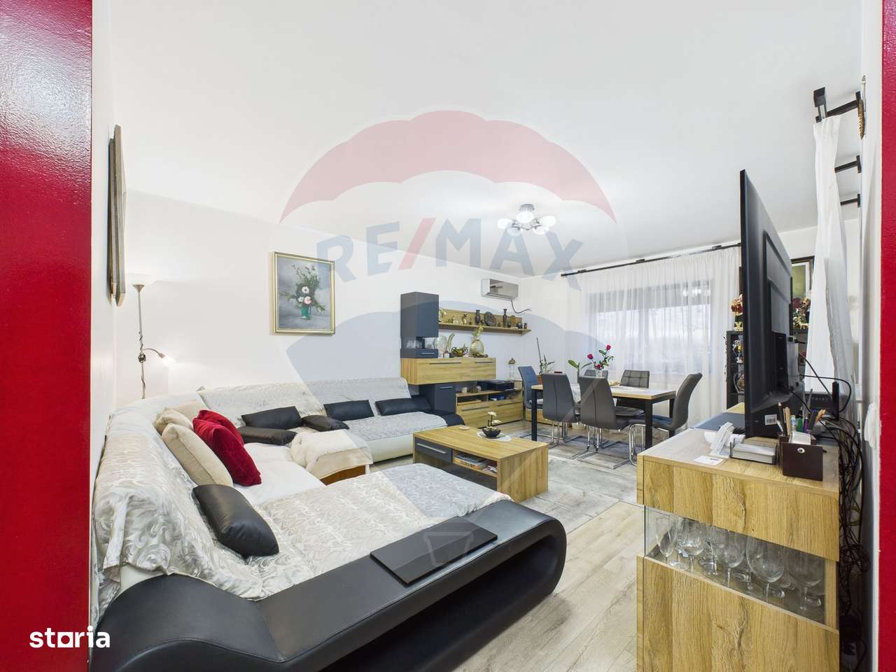 Casă / Vilă cu 5 camere de vânzare în zona Central-4