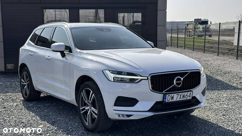 Volvo XC 60 D4 Momentum Pro - 3