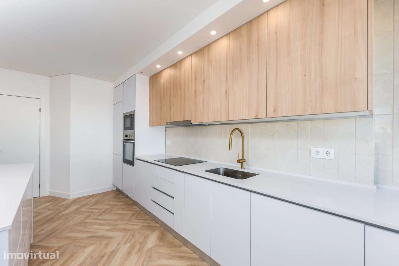 Apartamento T3 Totalmente Remodelado – Cova da Piedade, Almada - Grande imagem: 5/60