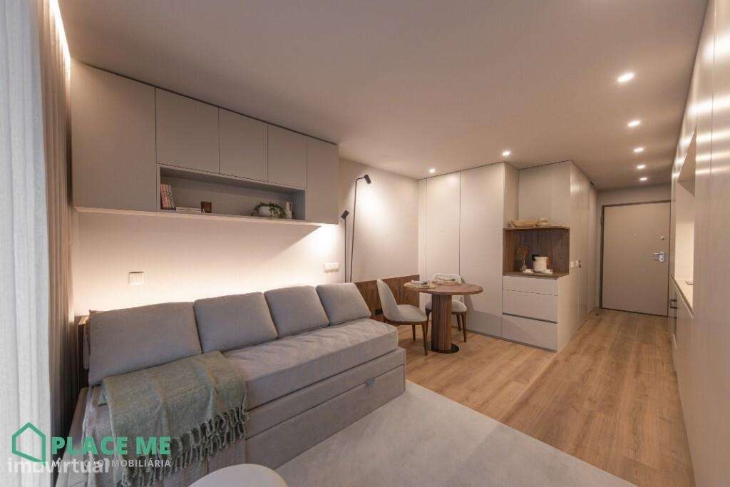 Apartamento T0 NOVO em condomínio fechado junto ao Parque da Rodovia-9