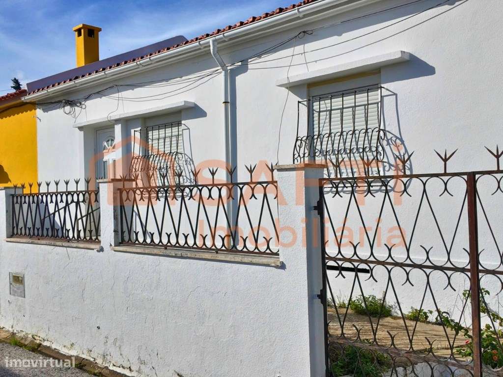 Moradia T3 para Remodelar no Coração da Serafina - Excelente Oportu... - Grande imagem: 2/22