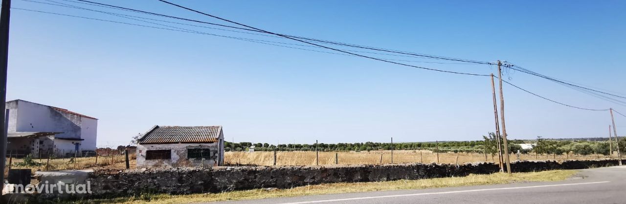 Terreno Urbano com Projeto de Construção de Armazém aprovado