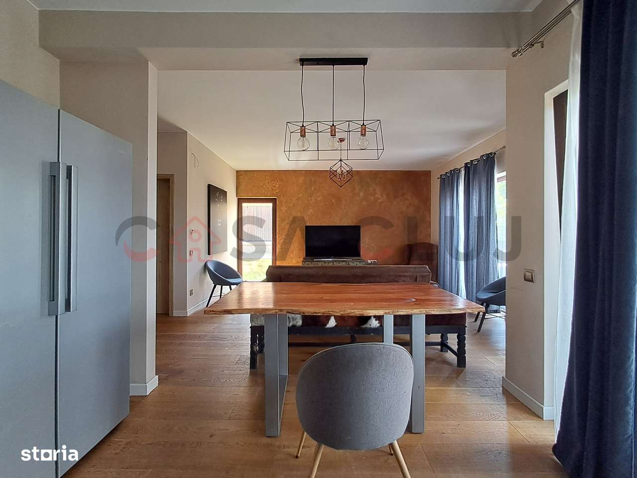 Apartament pe 2 nivele la vilă + Curte, Piscină, Saună și garaj, Gr - Imagine principală: 1/16