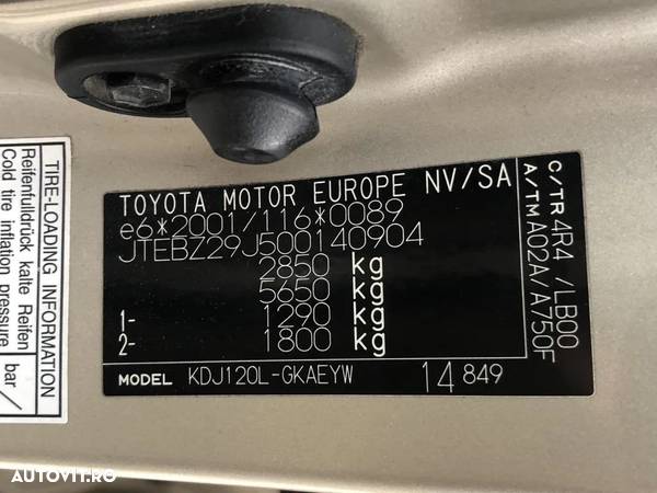 Toyota Land Cruiser 3.0 TD-4D Aut VIP - 27