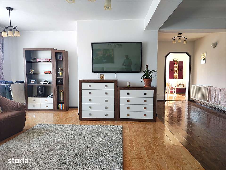 Casa in Apahida, 186 mp utili , curte 2000 mp, la cheie, acces excelen