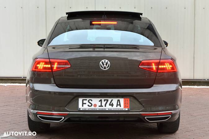 Volkswagen Passat Variant 2.0 TDI DSG 4Motion Highline - 25