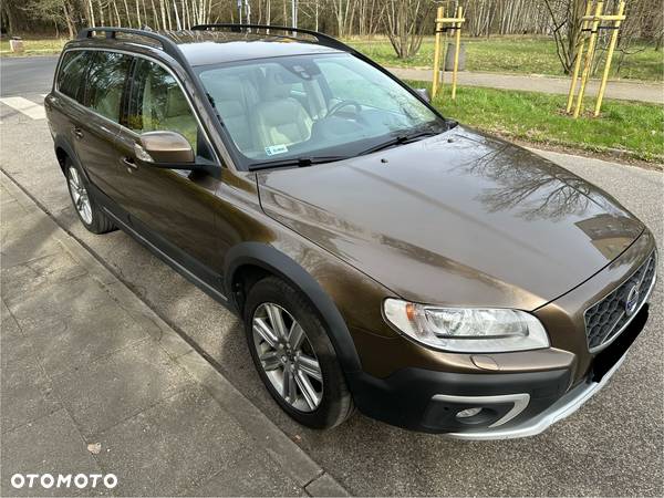 Volvo XC 70 - 8