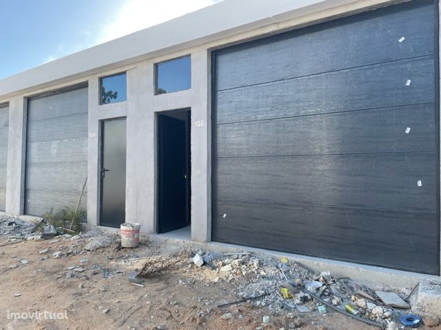 Garagem/armazém com 52 m2! junto ao centro da cidade