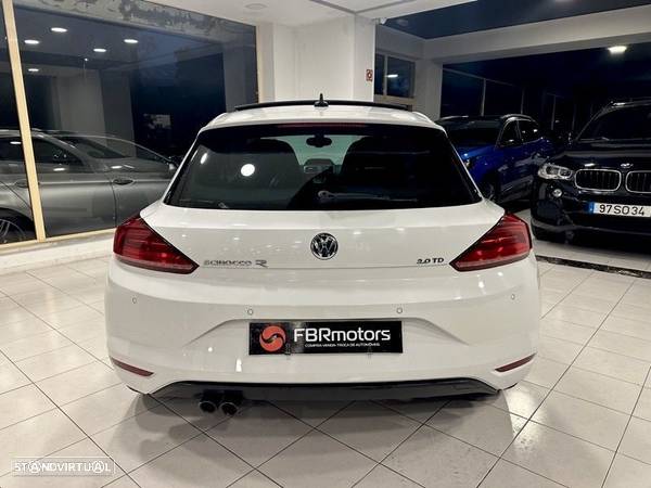 VW Scirocco 2.0 TDI Sport DSG - 10