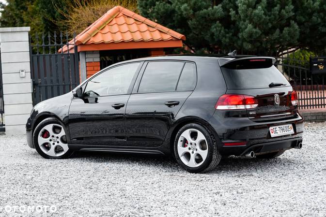 Volkswagen Golf VI 2.0 TSI GTI DSG - 13