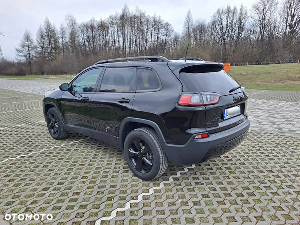 Jeep Cherokee - 3