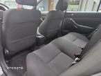 Toyota Avensis 1.6 VVT-i Luna - 4