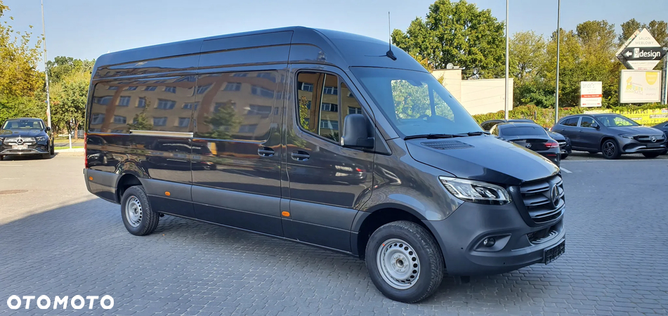 Mercedes-Benz Sprinter 319 - 2