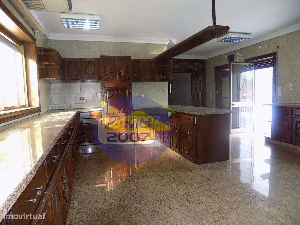 Moradia de 4 Frentes Canedo - Grande imagem: 5/25