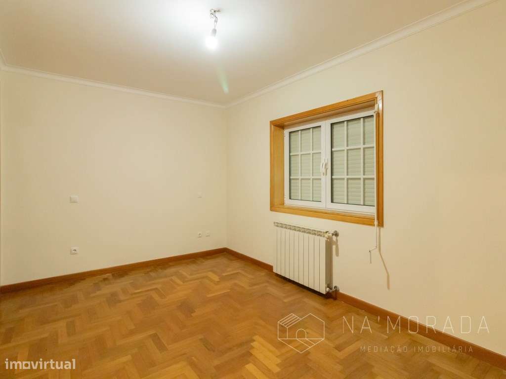MORADIA UNIFAMILIAR T3+1 COM JARDIM EM CANEDO-10