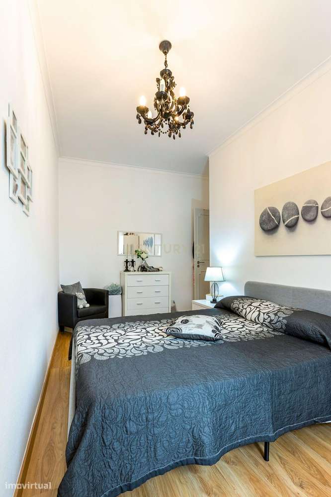 T2 Remodelado - Torre da Marinha 1 andar-17