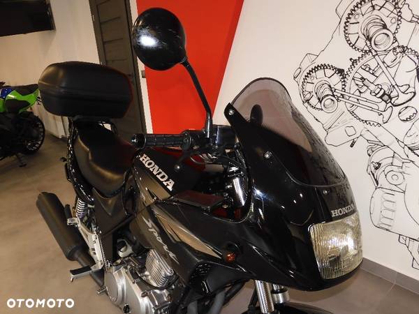 Honda CB - 2