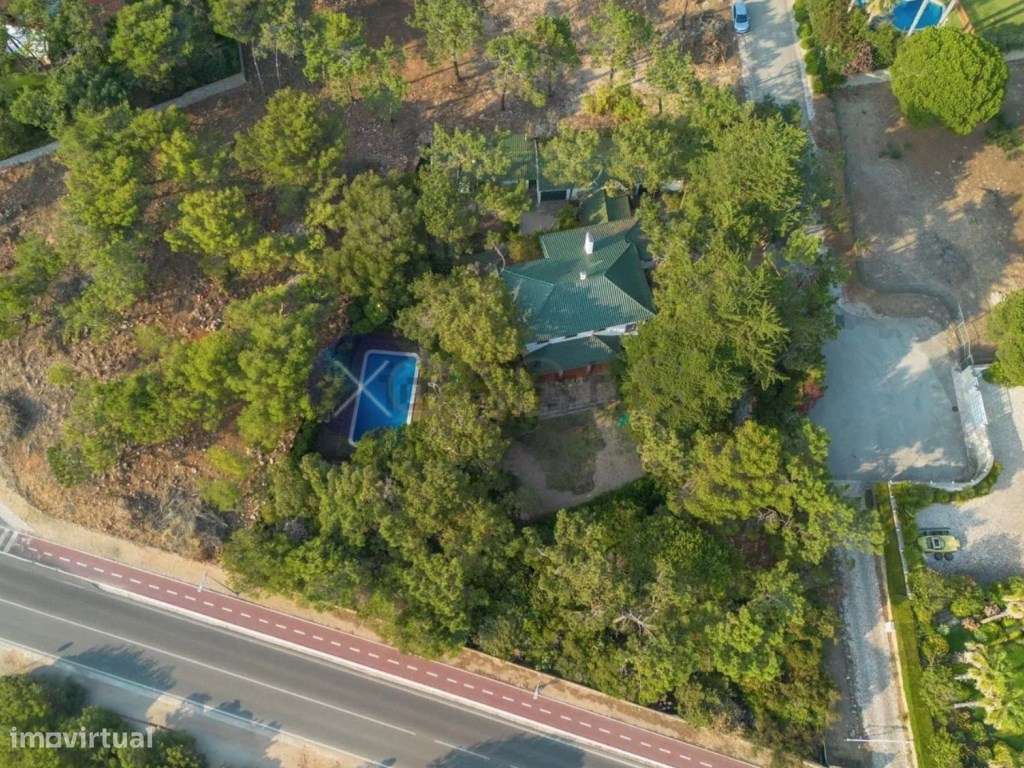 Moradia para obras totais para uma construção máxima de 554 m2, T6 ...-19